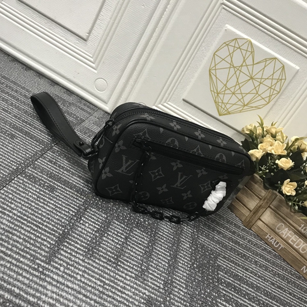 ルイヴィトンバッグ背面デザイン
